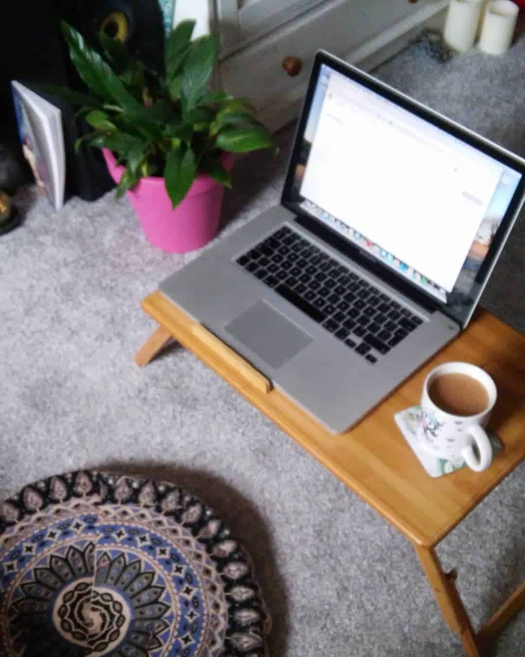 Are Floor Desks Ergonomic? - The Nature Hero