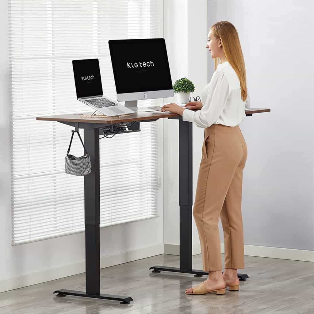 corner desk ergonomic