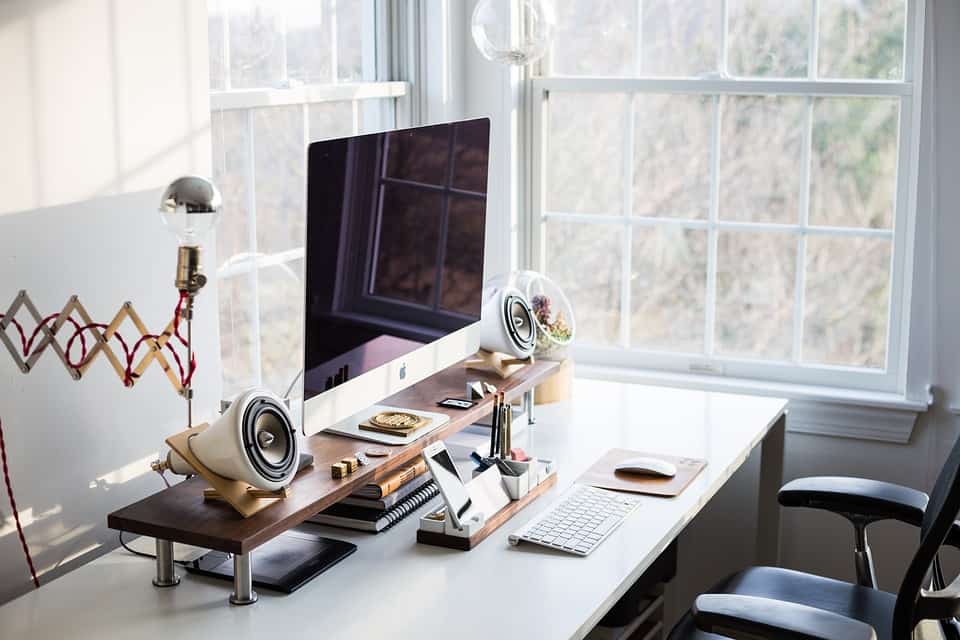 A well organized work desk 