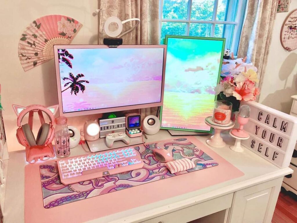 Cute dual monitor kawaii gaming setup