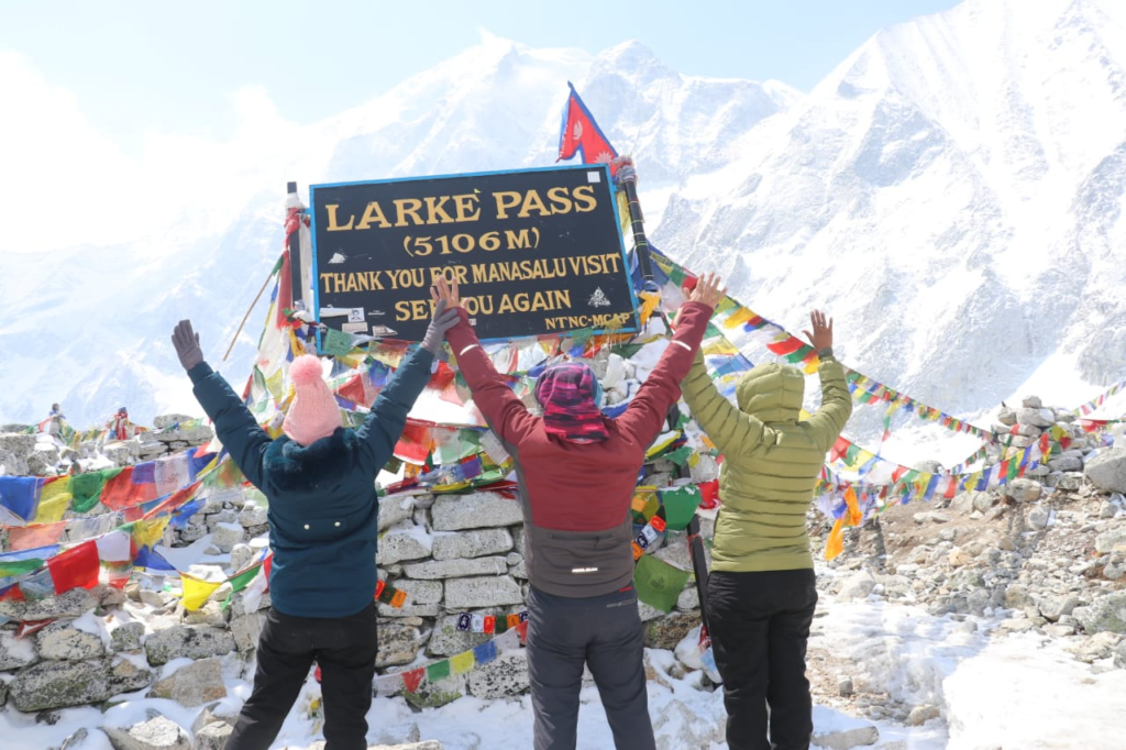 larke pass Nepal Royal Tourism Holiday best travel agency