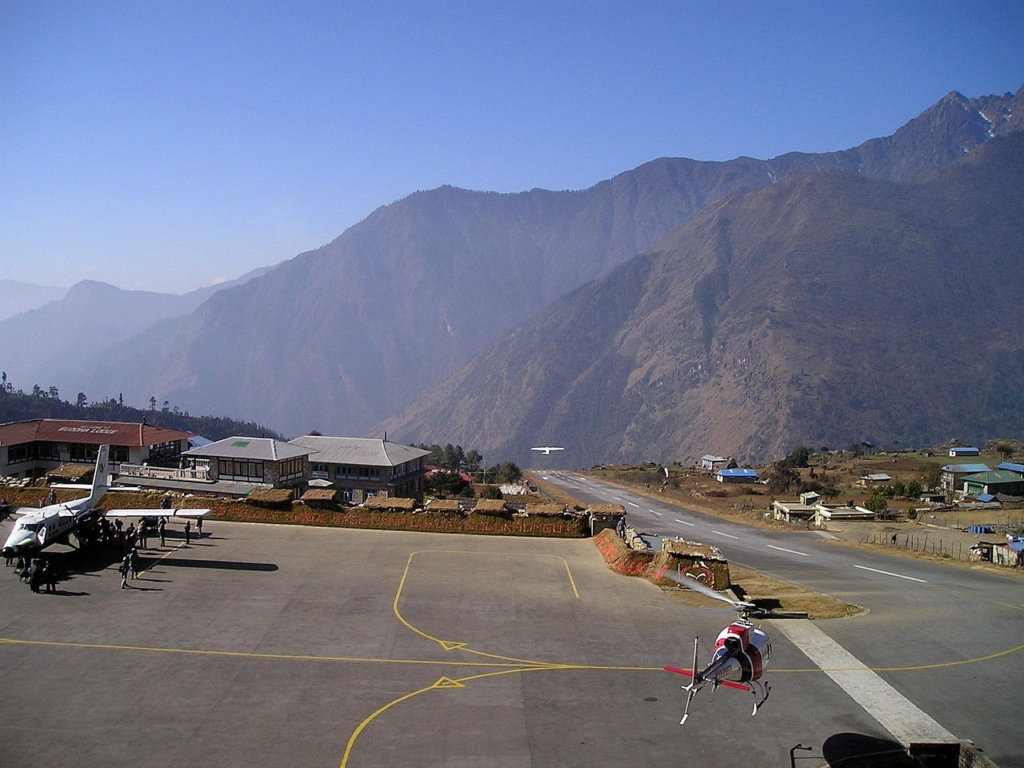 lukla airport 